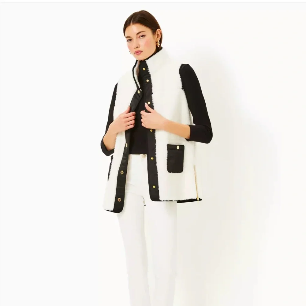Lilly Pulitzer graycele Sherpa vest - Picture 4 of 6